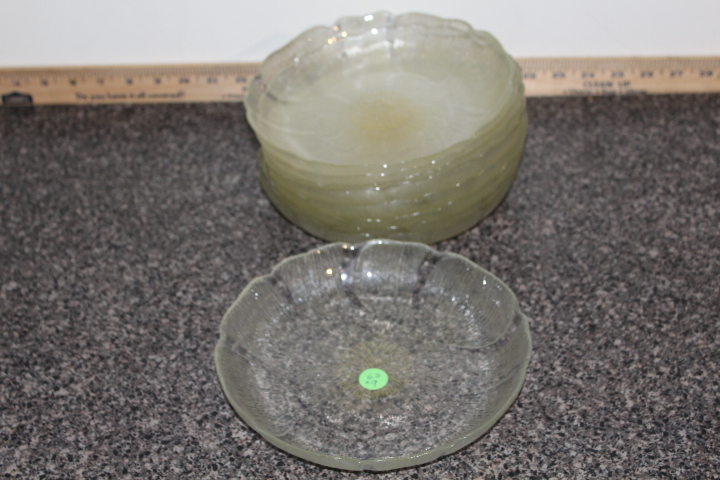 lot 63 image: Scalloped salad plates