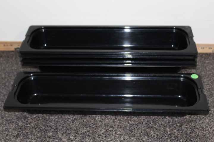 lot 78 image: Half size long pans