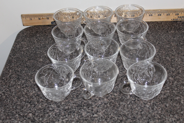 lot 82 image: punch  tea glasses