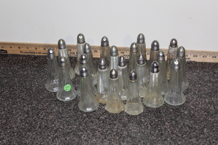 lot 84 image: salt and pepper shakers