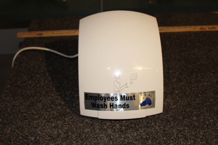 lot 122 image: Hand Dryer