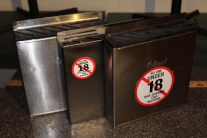 lot 126 image: Knife holders