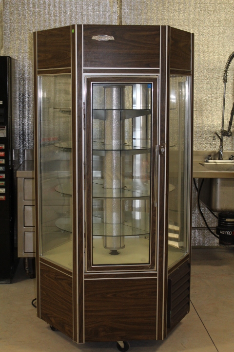 lot 8 image: Hexagon Pie Case