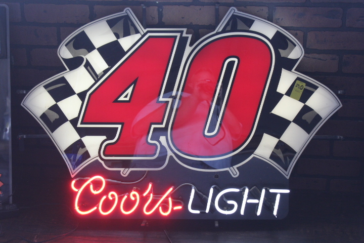 lot 29 image: Coors Light #40 lighted sign