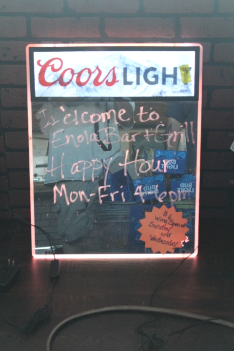 lot 30 image: Coors Light  write-on board