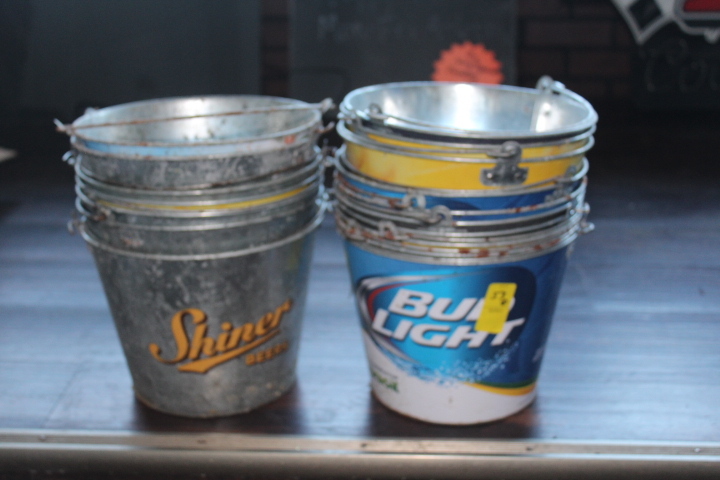 lot 53 image: Beer bucket lot