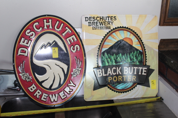 lot 68 image: Deschutes signs
