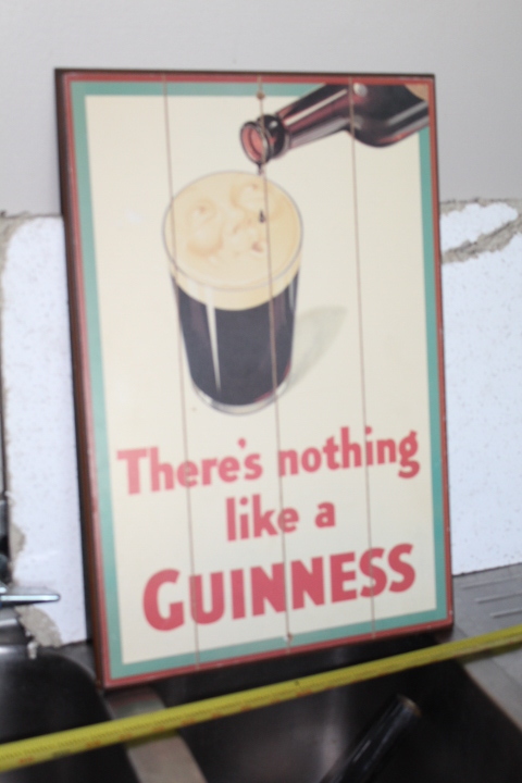 lot 72 image: Guiness sign