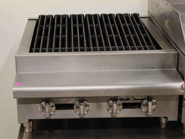 lot 10 image: Imperial 2 Radiant Char-broiler