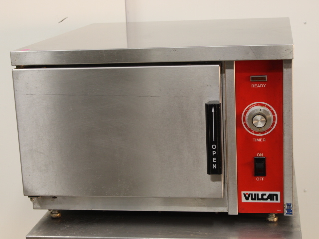 lot 17 image: Vulcan Half Size Steamer