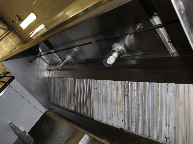 lot 20 image: 10 Exhaust Hood w return air plenum