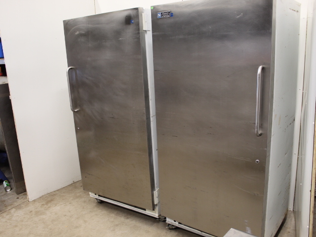 lot 74 image: Northland Refrigerators