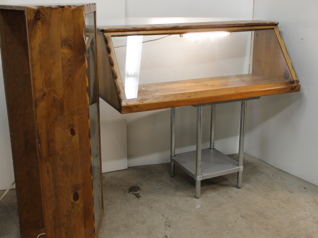 lot 81 image: Wooden Display Cases