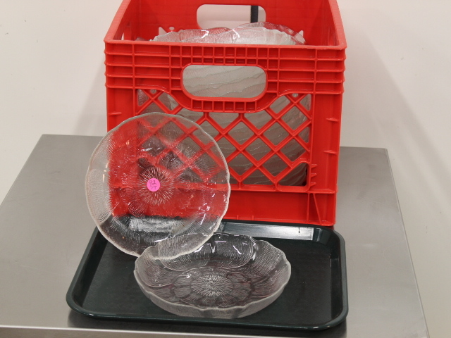lot 92 image: Salad Bowls