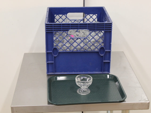 lot 95 image: Glass Sherbet Dishes