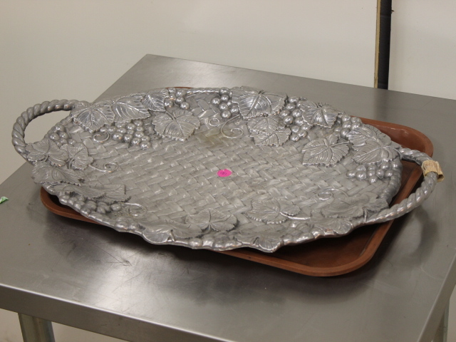 lot 130 image: Serving Platter whandles