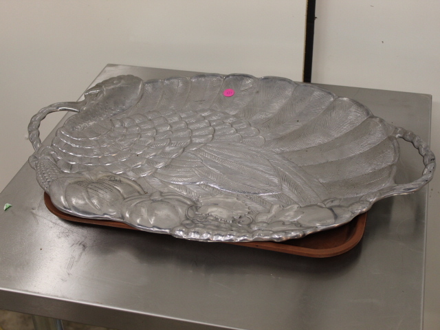 lot 131 image: Turkey Platter