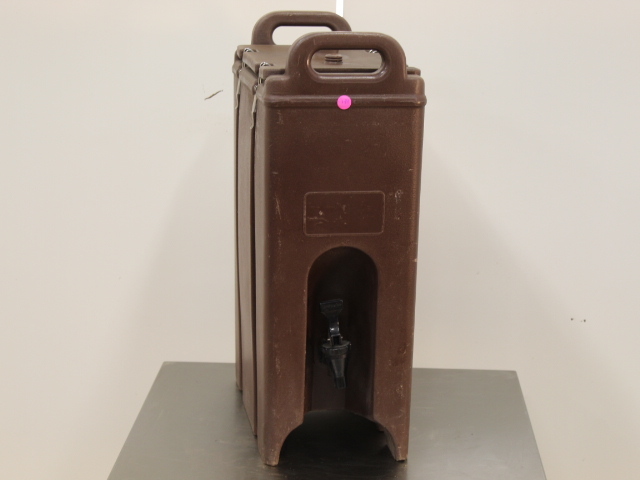 lot 139 image: Drink Carrier
