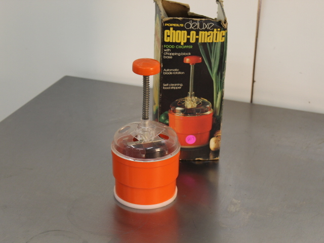 lot 207 image: Deluxe Chop-O-Matic