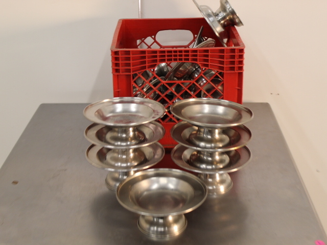 lot 220 image: Stainless Pedestal Dishes