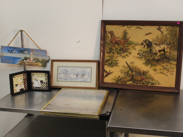 lot 227 image: Decorators Lot
