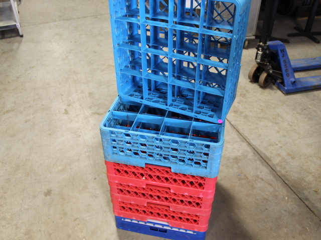 lot 234 image: Dish Racks
