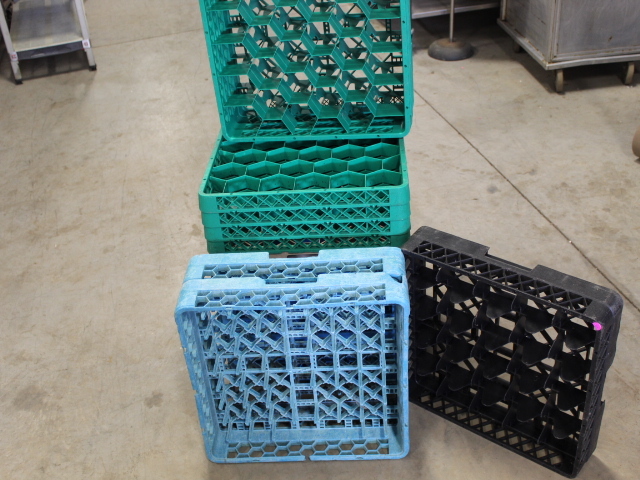 lot 235 image: Dish Racks