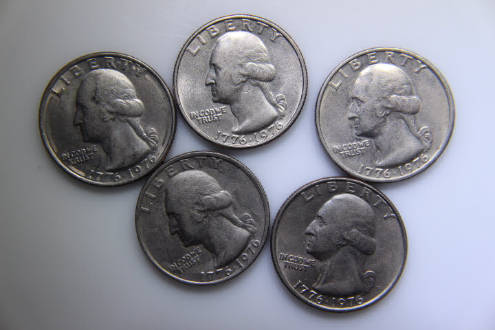 lot 104 image: Bicentennial 1976 Quarters