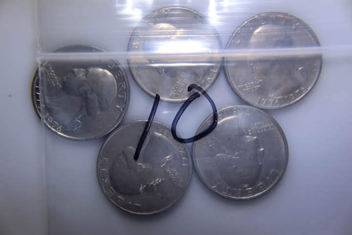 lot 110 image: Bicentennial 1976 Quarters