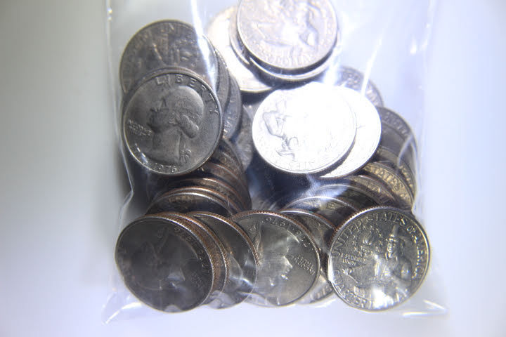 lot 117 image: 40 bicentennial 1976 Quarters