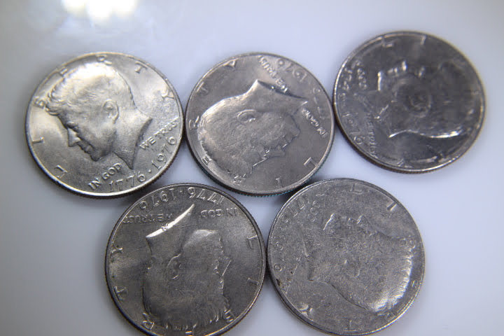 lot 121 image: 5 1976 Bicentennial Half Dollar 50 cents