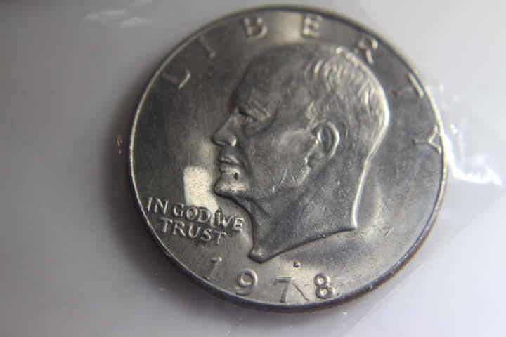 lot 140 image: 1 1978-D IKE $1 Dollar