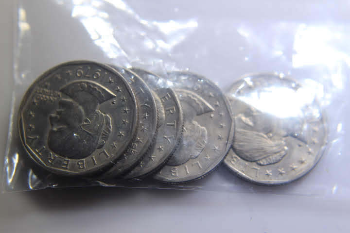 lot 141 image: 5- 1979-D Susan B Anthony $1 Dollar