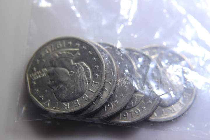 lot 142 image: 5- 1979-D Susan B Anthony $1 Dollar