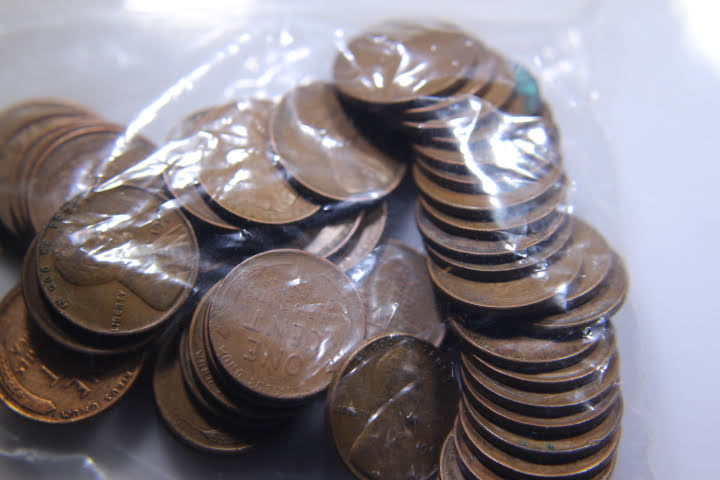 lot 153 image: 1 Roll of Wheat Pennies