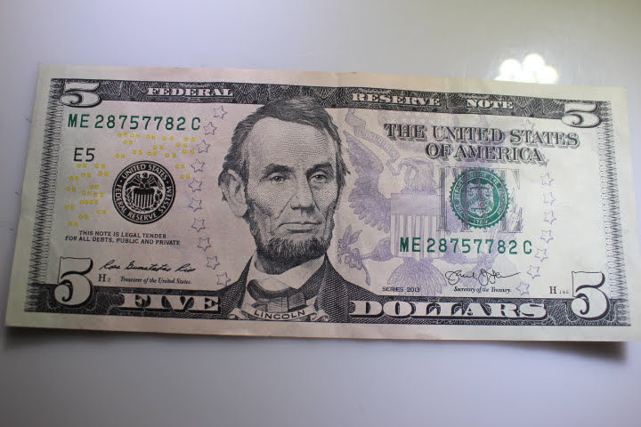 lot 197 image: 1 - $5.00 Note Series 2013