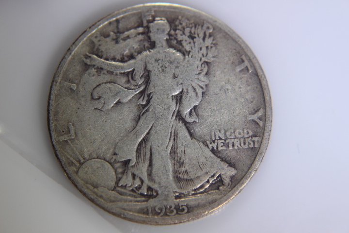 lot 18 image: 1- 1935 Walking Liberty Half Dollar - 50C