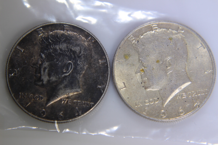 lot 33 image: 2- 1964 Kennedy Half Dollar 50C
