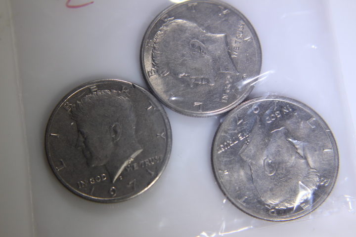 lot 36 image: 3- 1971 Kennedy Half Dollar 50C