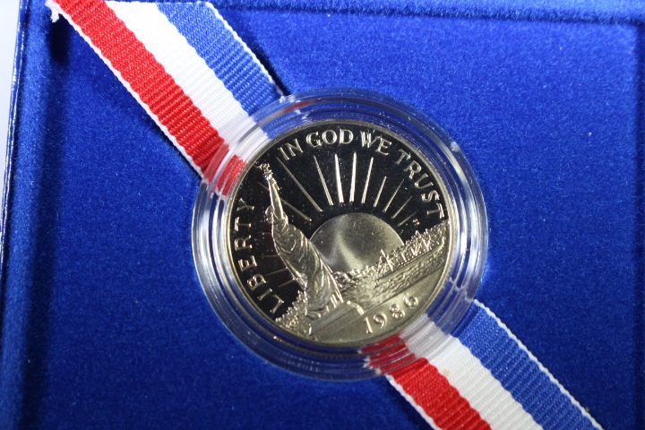 lot 67 image: 1- 1986 Liberty Coin 50C