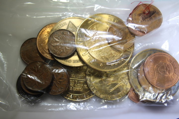 lot 78 image: Miscellaneous Coins and Tokens Please see photo