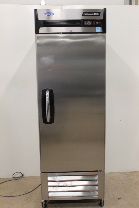 lot 6 image: Refrigerator by Norlake