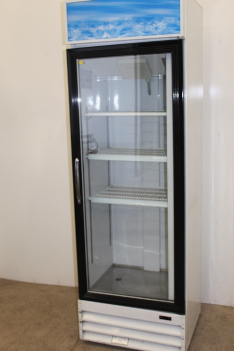 lot 22 image: Glass Door Cooler Merchandiser
