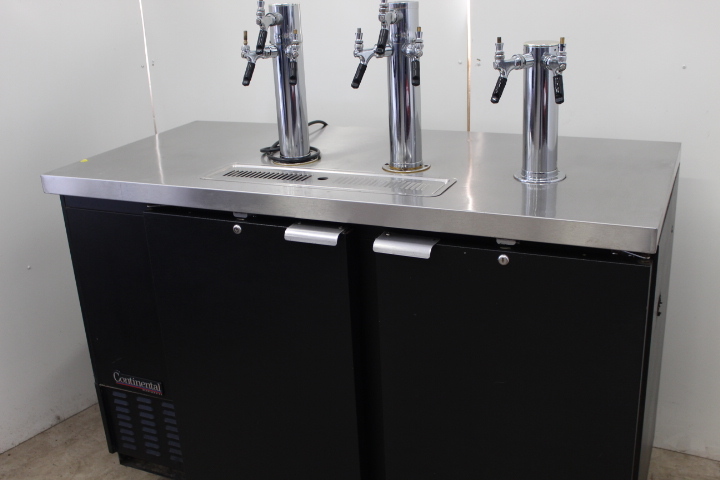 lot 18 image: 8 TAP KEGERATOR  Draft Beer Box