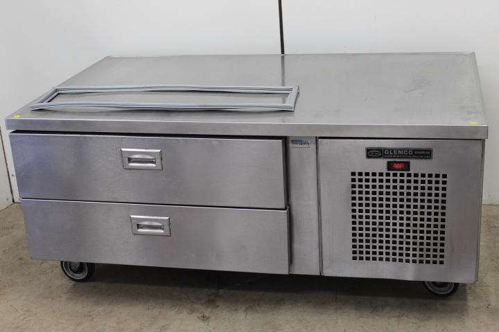 lot 34 image: Chef Base