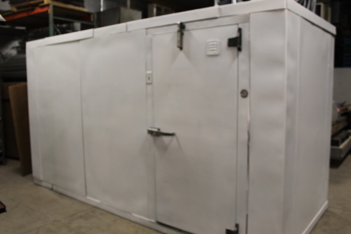 lot 23 image: 6 x 14  WALK IN  FREEZER w floor