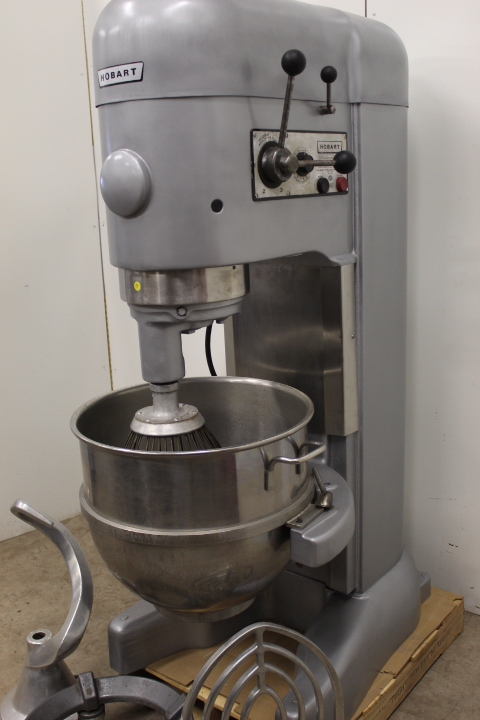 lot 21 image: Gorgeous  HOBART  80 Quart Bakery Mixer   Pizza Dough Machine