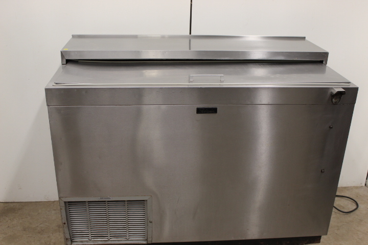 lot 67 image: PERLICK Bottle Cooler