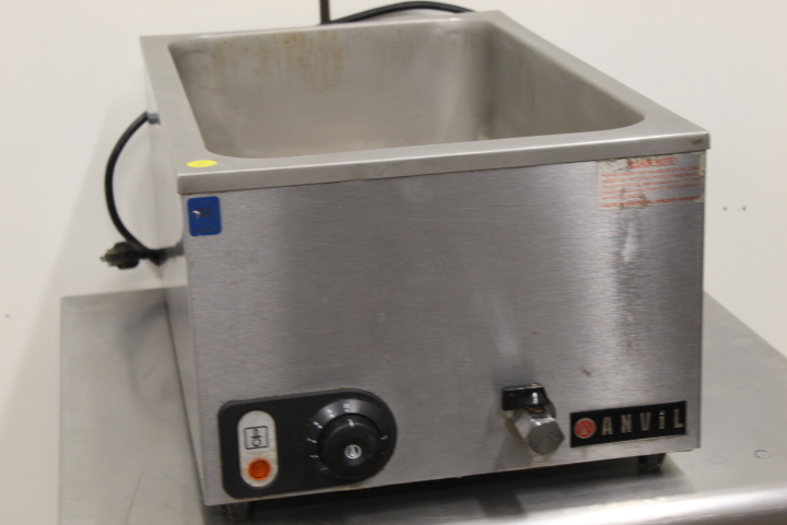 lot 77 image: Food Warmer - countertop steam table