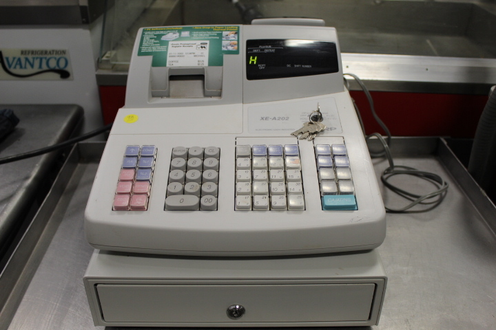 lot 98 image: Cash Register